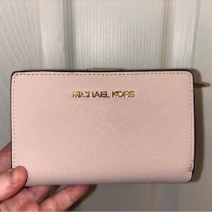 Michael Kors Medium Crossgrain Leather Bifold Wallet